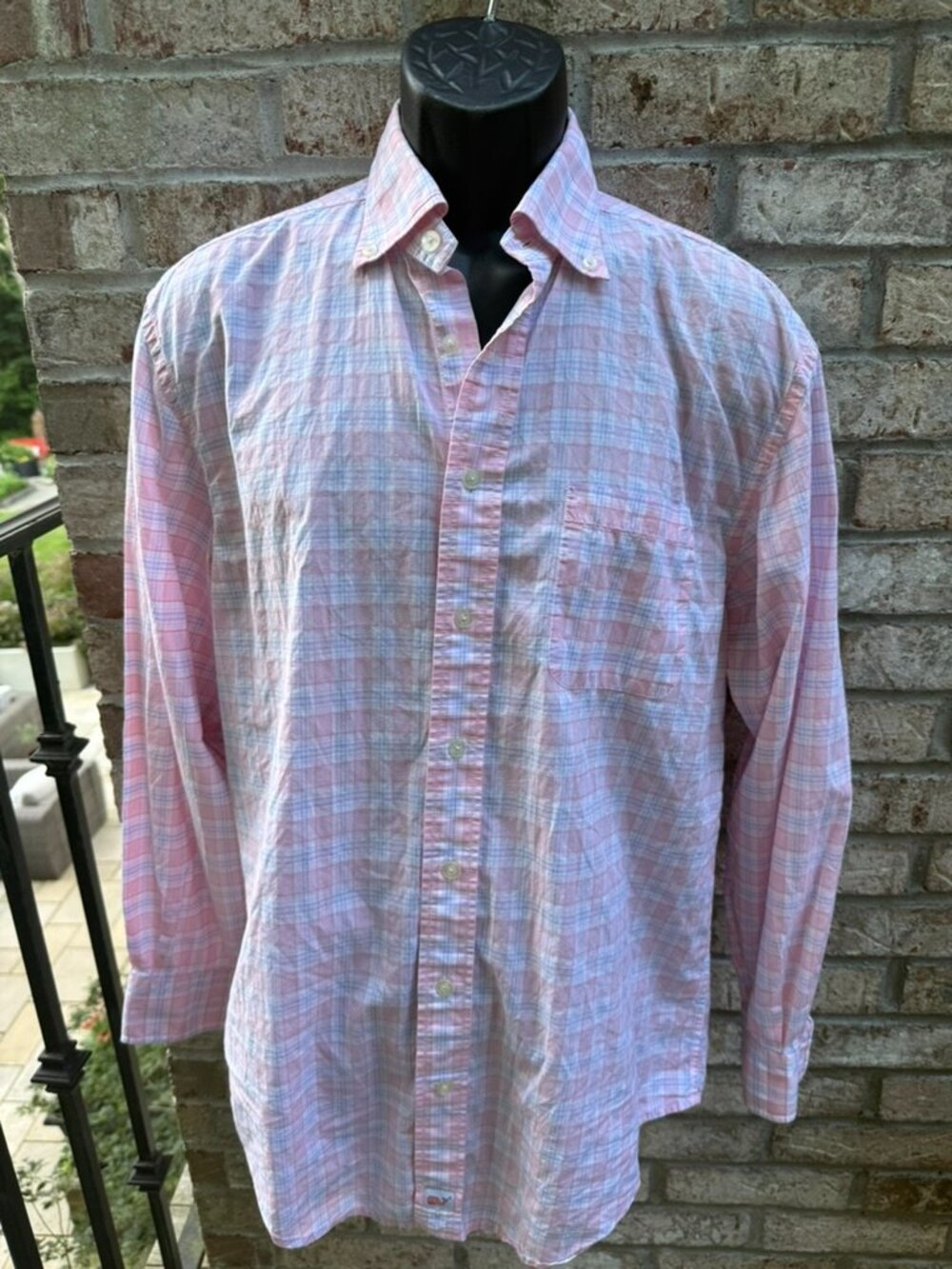 Vineyard Vines Men's button Down Sz